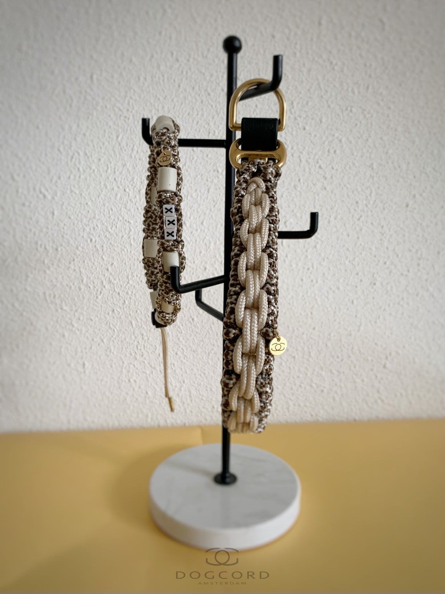 DC  halsband